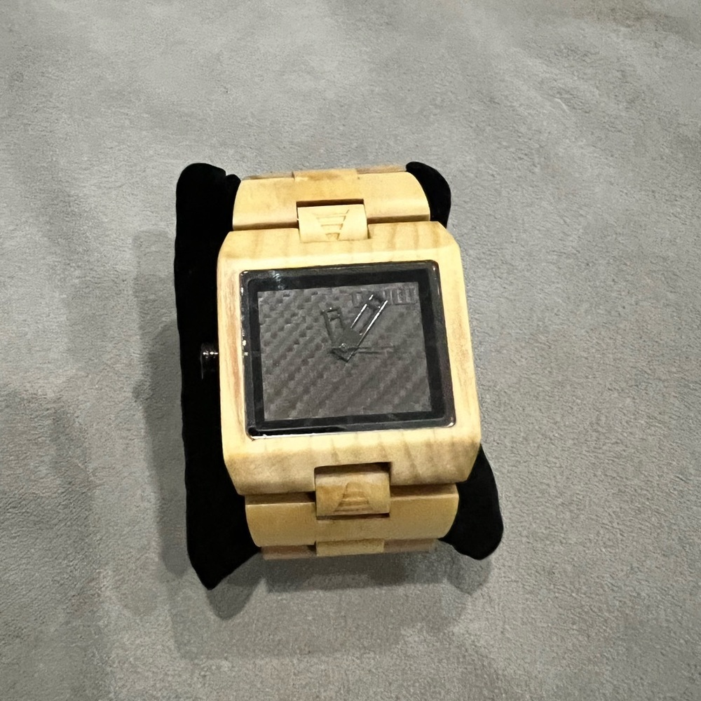 Mica Wooden Mens Watch “The Plank”